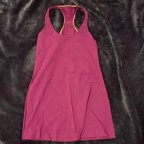 Lululemon tank - Picture 1 of 2